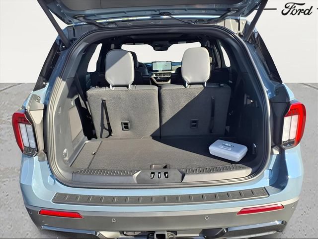 New 2025 Ford Explorer ST-Line w/ Premium Package AWD/4WD image 10