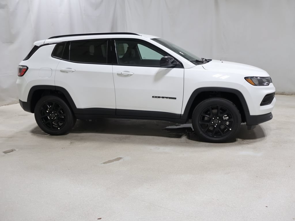 New 2026 Jeep Compass Latitude AWD/4WD image 8