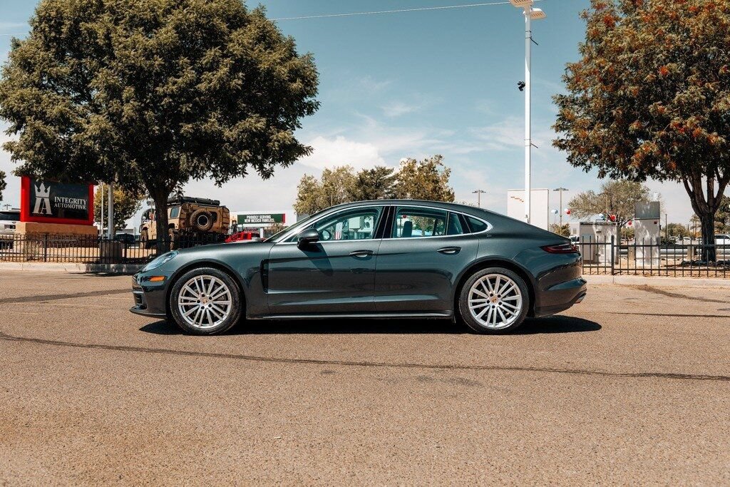 Used 2017 Porsche Panamera 4S AWD/4WD image 4