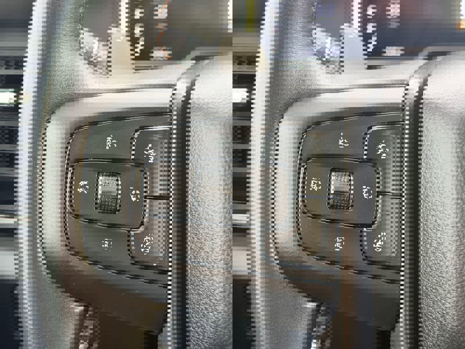 Used 2023 GMC Sierra 1500 AT4 image 23