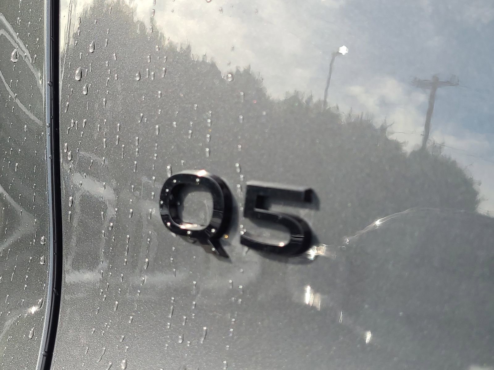 Used 2025 Audi Q5 Premium w/ Convenience Package image 7