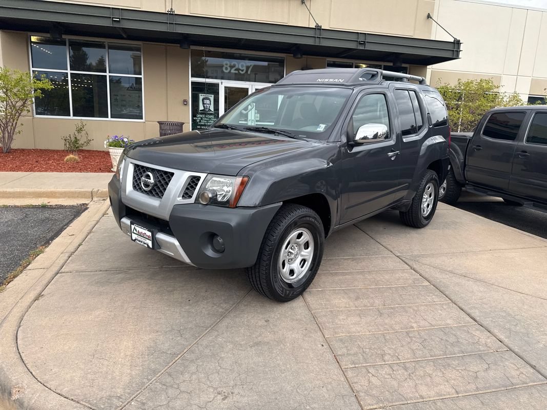 Used 2014 Nissan Xterra X AWD/4WD image 2
