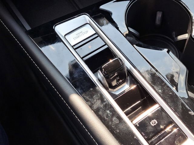 Used 2024 Volkswagen Atlas Cross Sport SE image 18