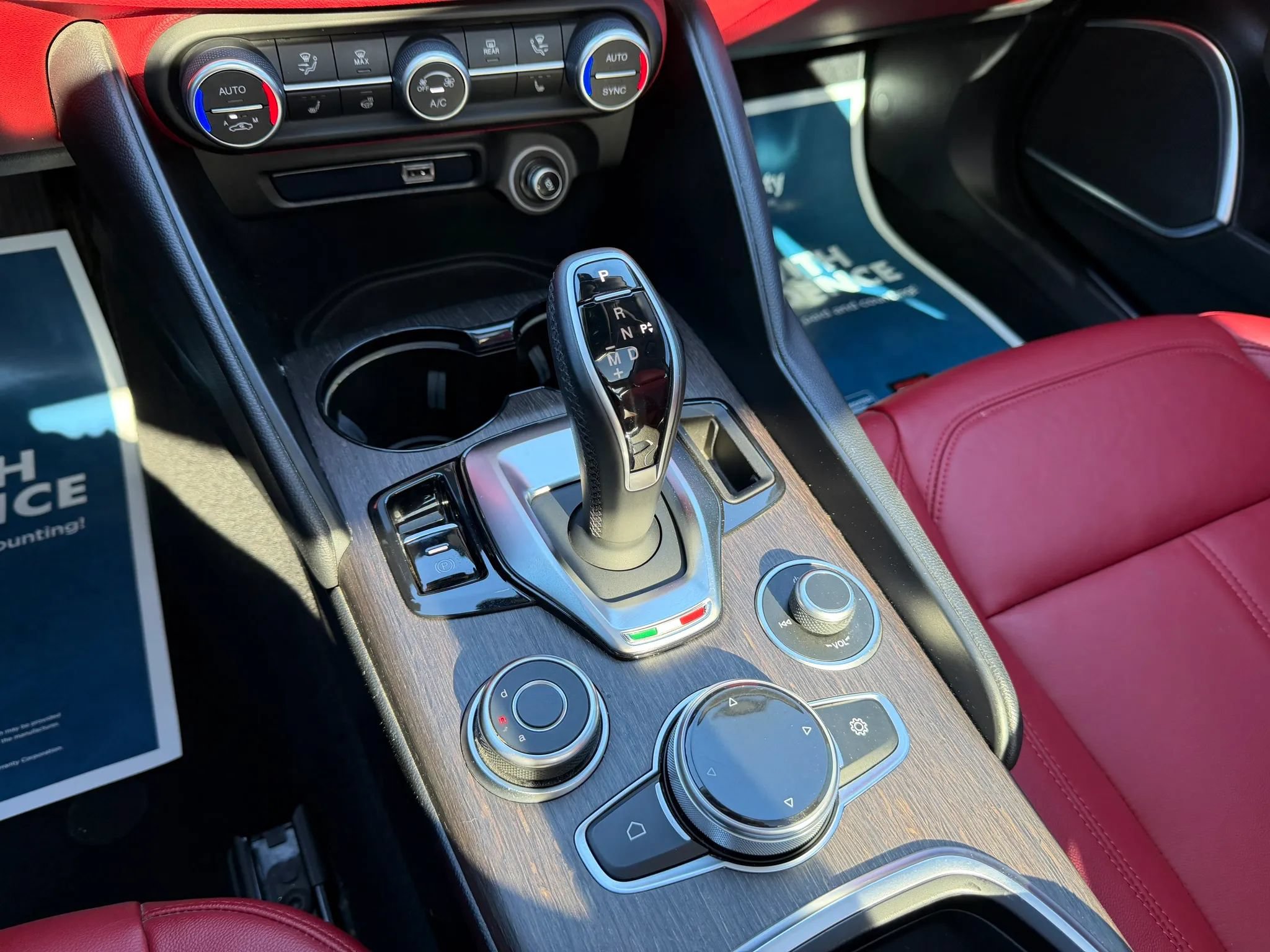 Used 2021 Alfa Romeo Giulia Ti w/ Nero Edizione RWD image 27