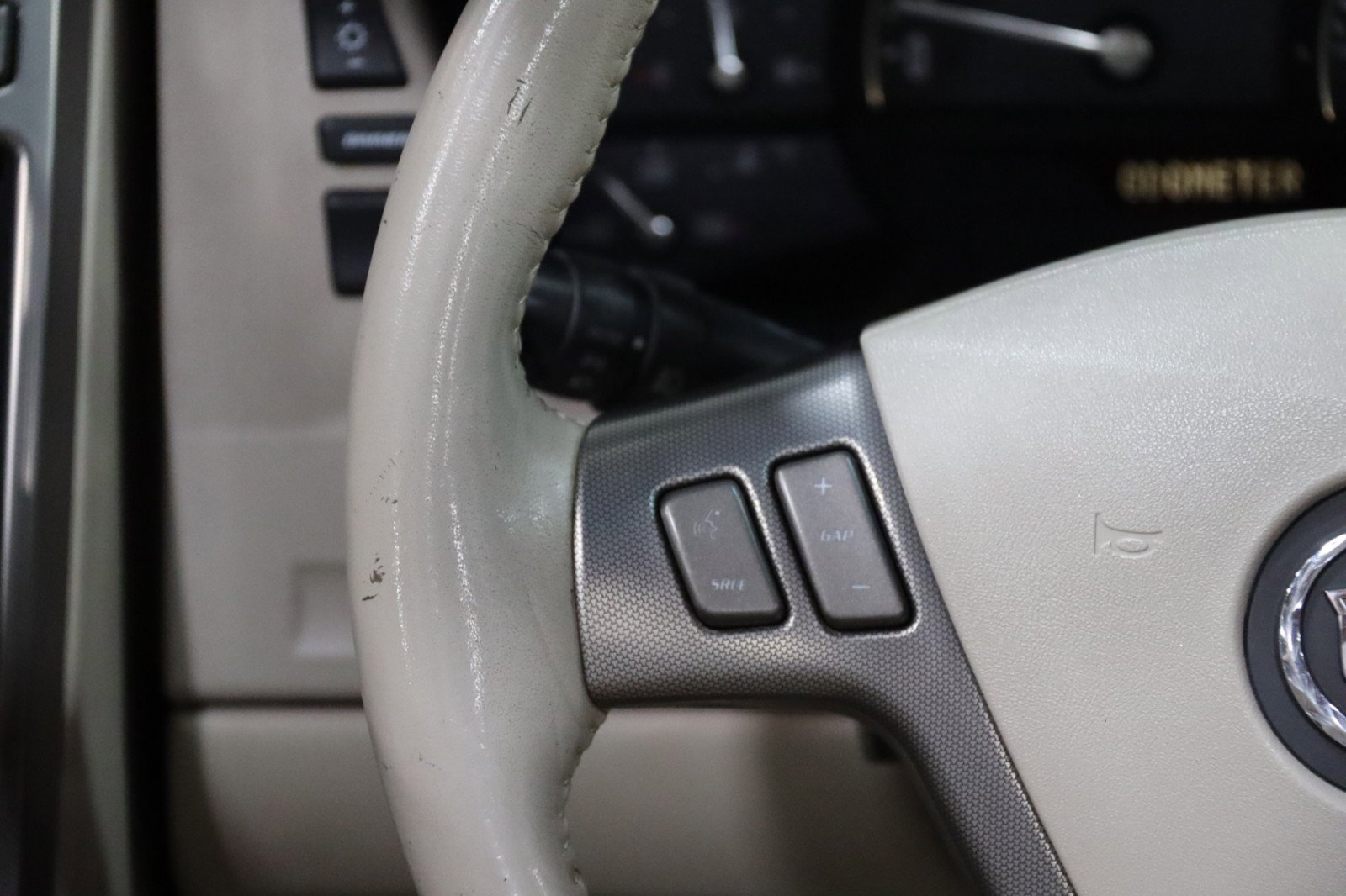 Used 2006 Cadillac XLR image 46