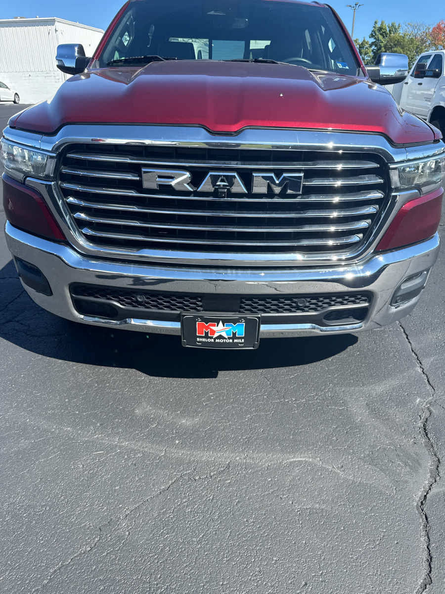 Used 2025 RAM 1500 Laramie AWD/4WD image 12