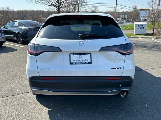 Used 2025 Honda HR-V Sport image 3