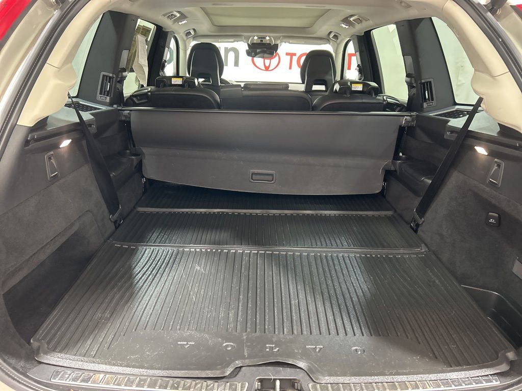 Used 2016 Volvo XC90 T6 Momentum image 20