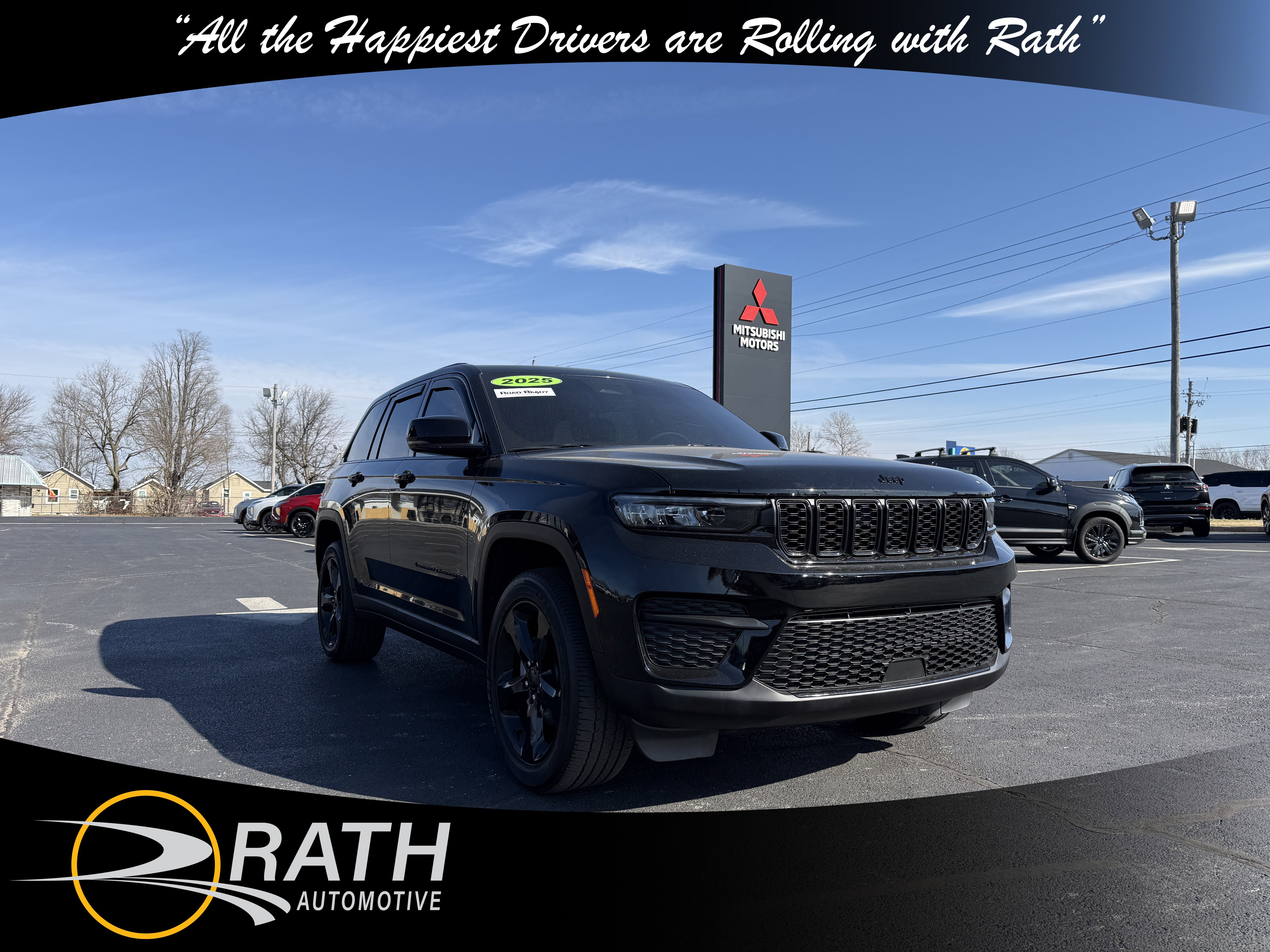 Used 2025 Jeep Grand Cherokee Altitude image 1