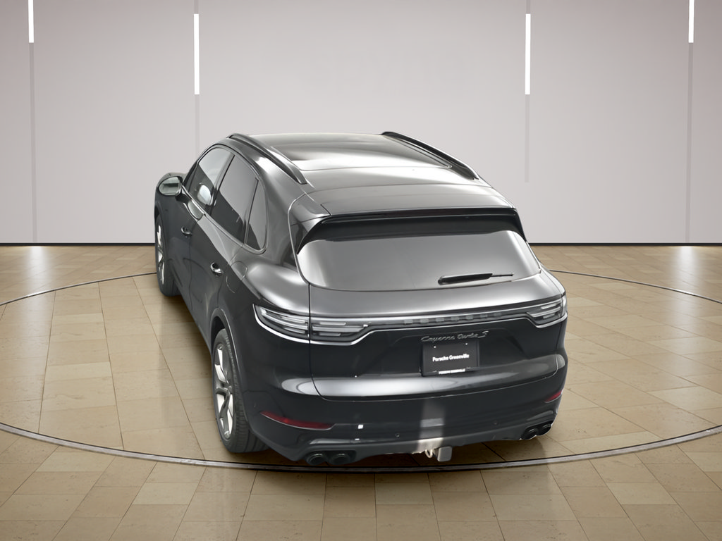 Certified 2022 Porsche Cayenne Turbo S AWD/4WD image 36