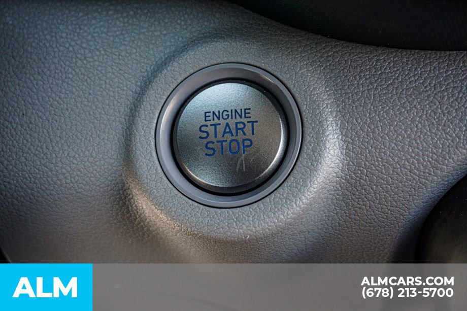 Used 2025 Hyundai Venue SEL image 45