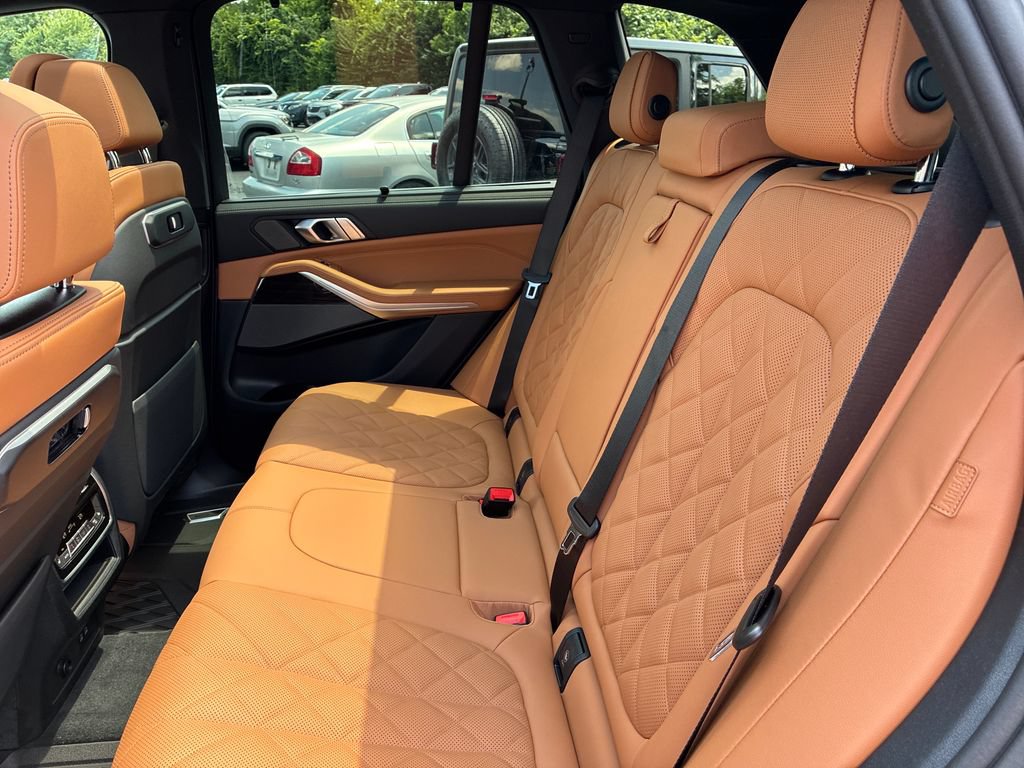 New 2026 BMW X5 xDrive40i AWD/4WD image 19