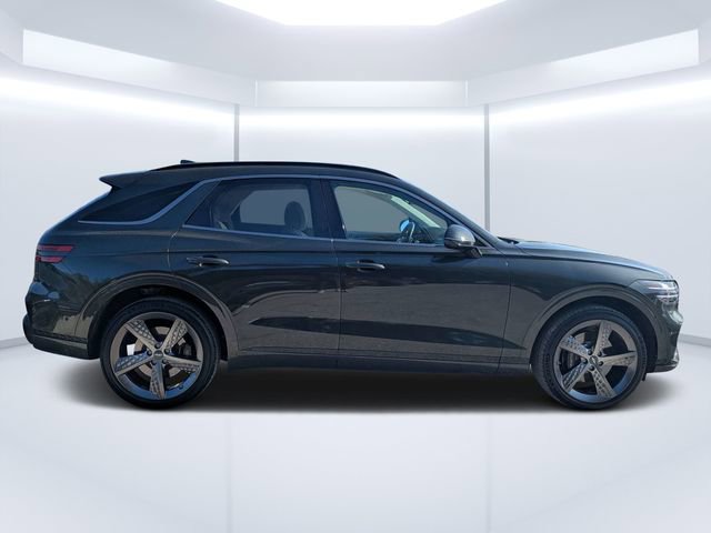 Used 2025 Genesis GV70 3.5T Sport w/ Sport Prestige Package AWD/4WD image 3