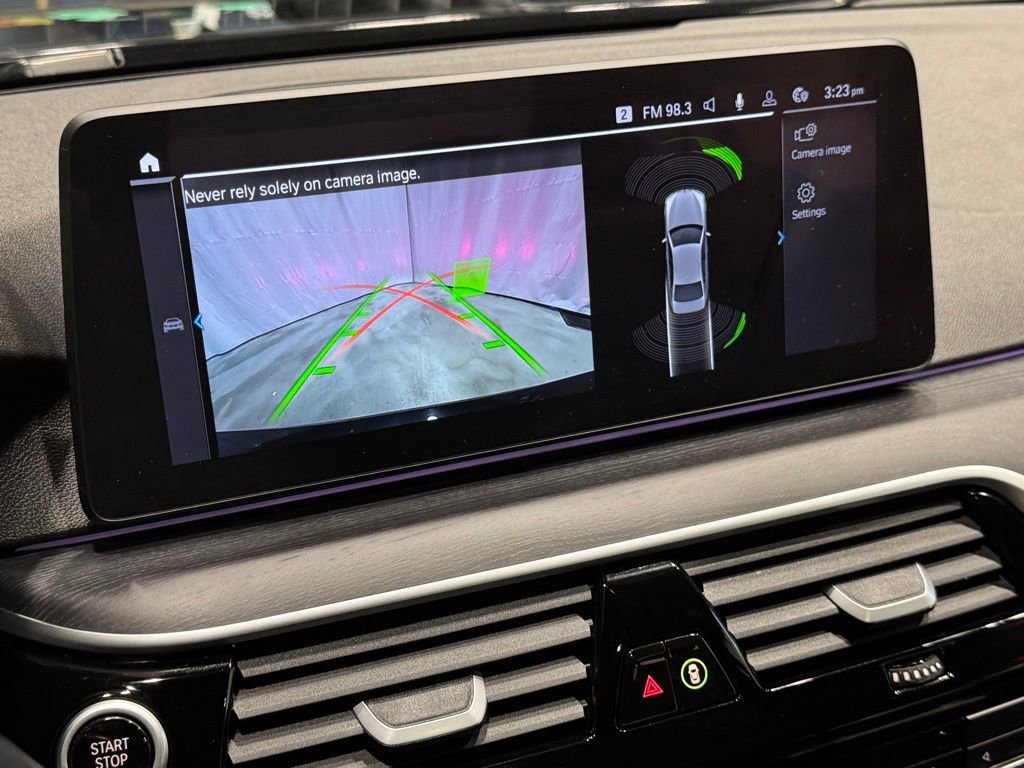 Certified 2023 BMW 530e xDrive w/ Premium Package image 11