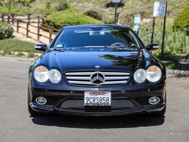 Used 2008 Mercedes-Benz SL 550 w/ AMG Sport Pkg image 8