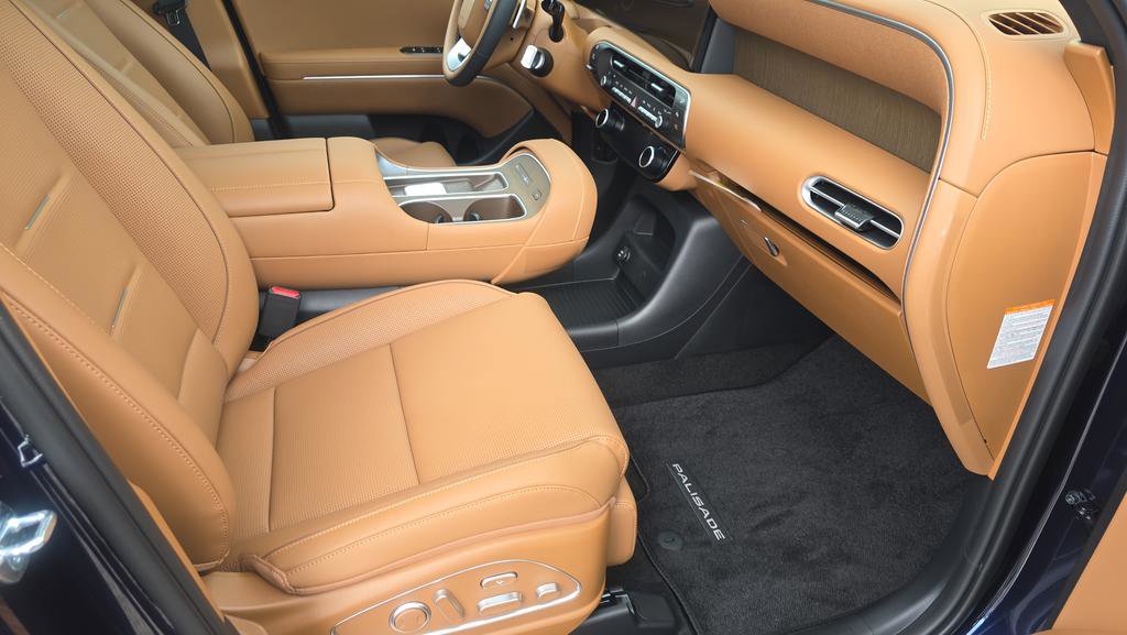 New 2026 Hyundai Palisade Calligraphy AWD/4WD image 13