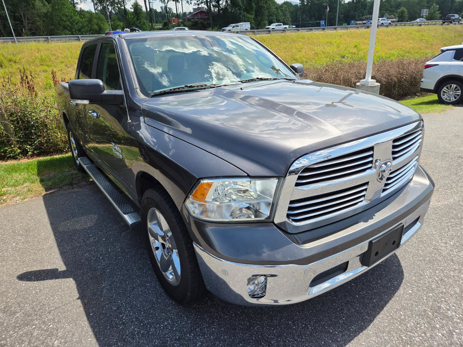 Used 2016 RAM 1500 Lone Star RWD image 3