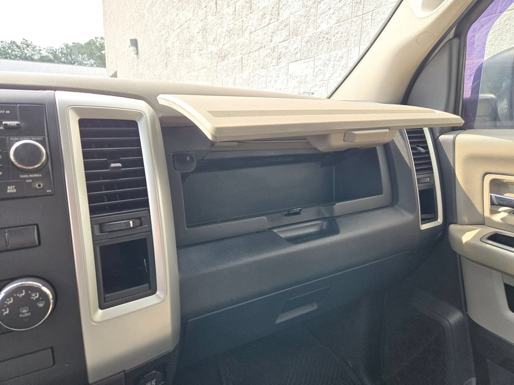 Used 2012 RAM 1500 Classic SLT AWD/4WD image 29