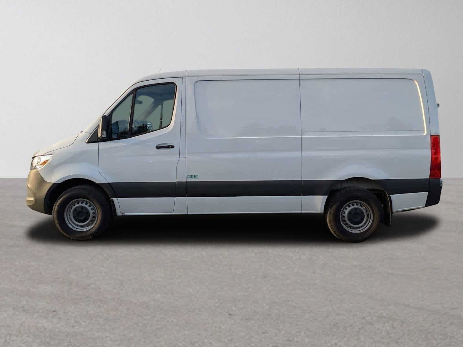 Used 2025 Mercedes-Benz Sprinter 2500 image 7