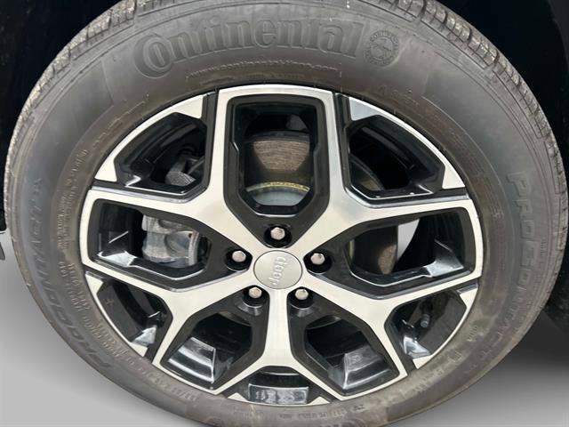 Certified 2024 Jeep Compass Limited image 9