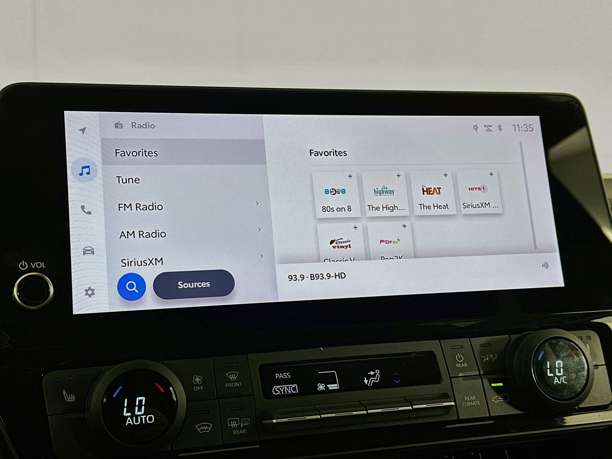 Used 2025 Toyota Grand Highlander AWD image 21