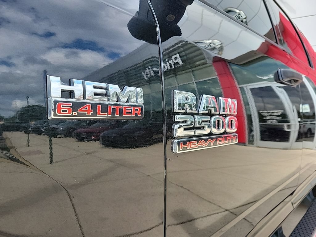 Used 2017 RAM 2500 Tradesman w/ Chrome Appearance Group AWD/4WD image 11