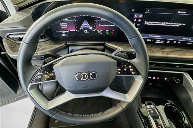 Used 2025 Audi Q5 Premium AWD/4WD image 10