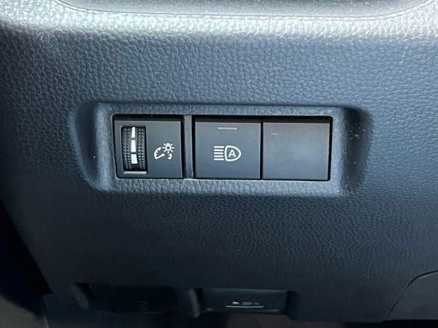 Used 2024 Toyota RAV4 XLE image 28