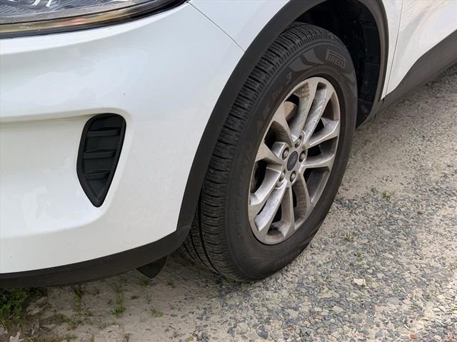 Used 2022 Ford Escape S AWD/4WD image 5
