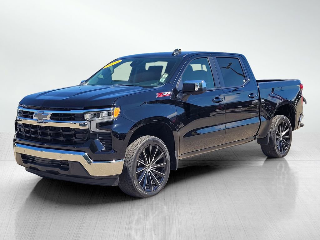 Used 2024 Chevrolet Silverado 1500 LT w/ Z71 Off-Road Package AWD/4WD image 8