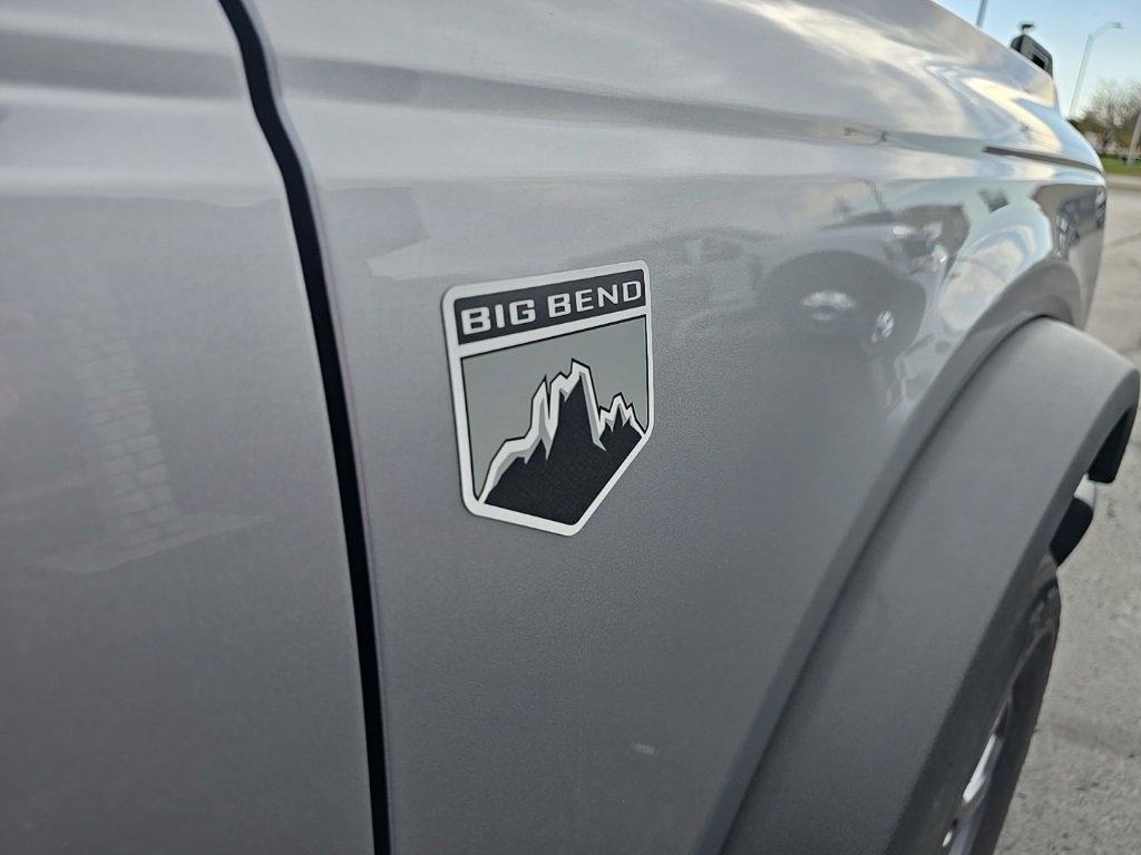 Used 2024 Ford Bronco Big Bend image 3