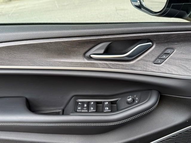 Used 2021 Jeep Grand Cherokee L Limited image 15