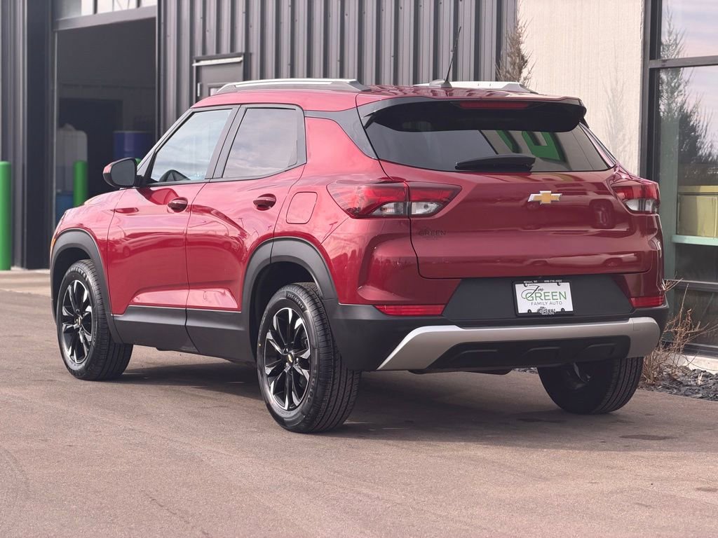 Used 2021 Chevrolet TrailBlazer LT image 3