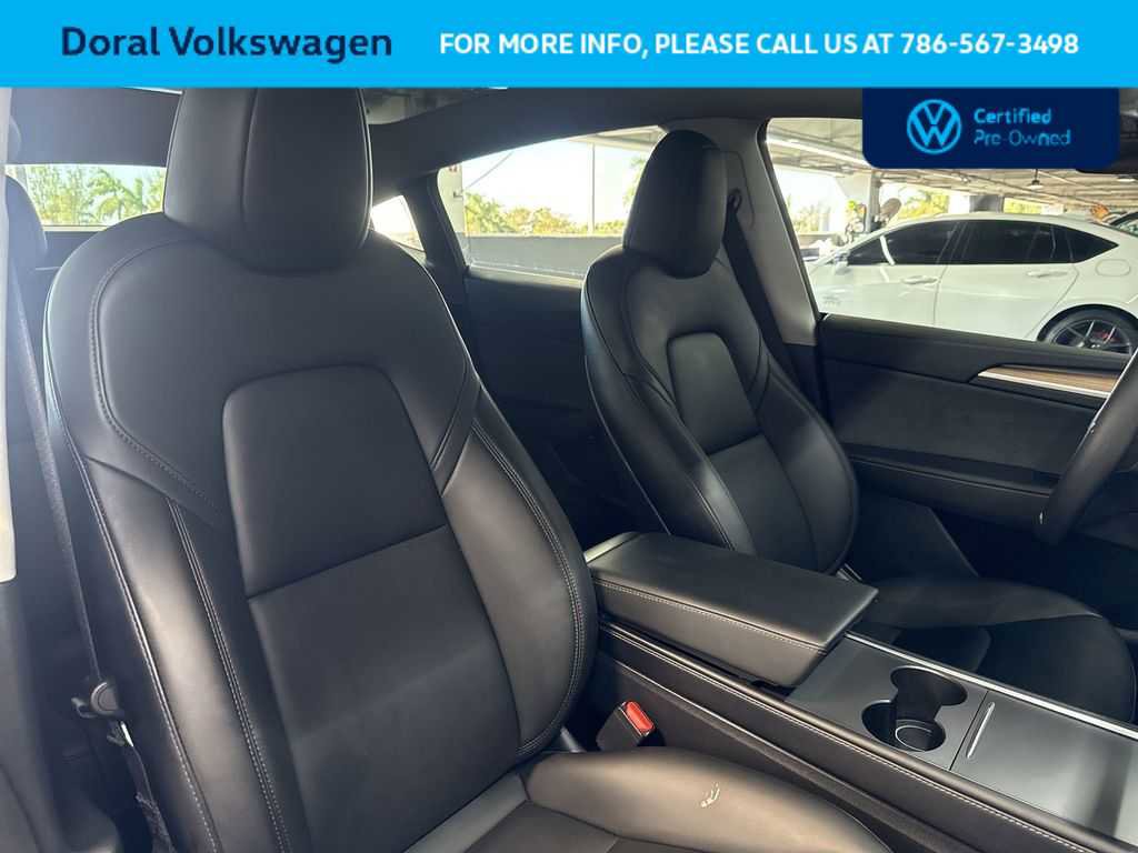 Used 2025 Tesla Model Y Long Range image 27