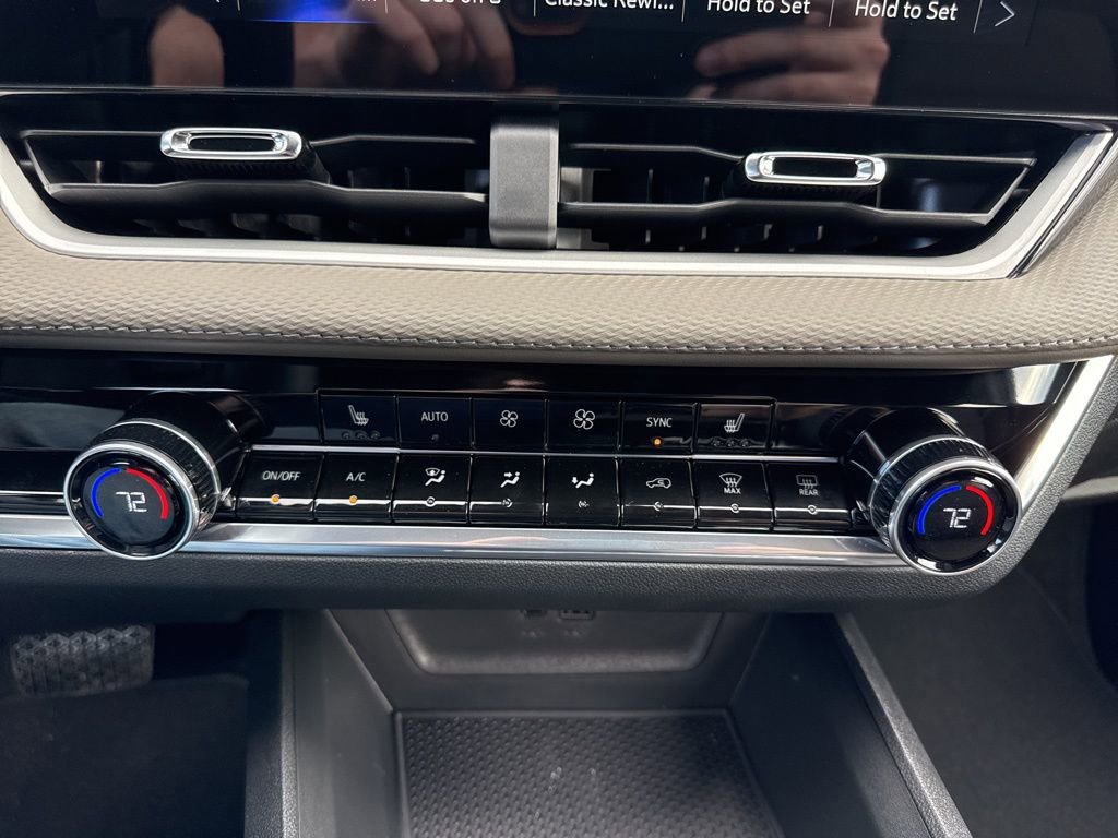 New 2026 Chevrolet Equinox LT w/ Convenience Package II image 18