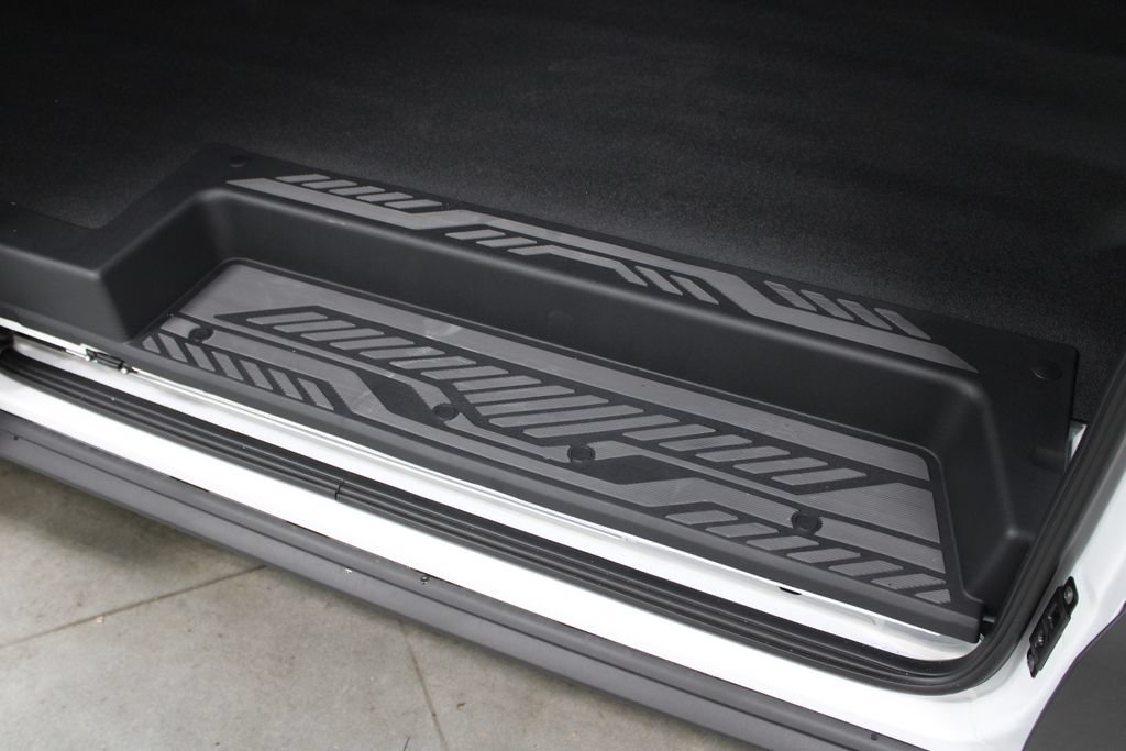 New 2026 Ford Transit 250 148 Medium Roof w/ Load Area Protection Package RWD image 26