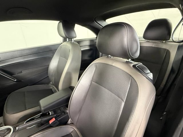 Used 2015 Volkswagen Beetle 1.8T FWD image 15