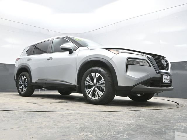 Used 2023 Nissan Rogue SV image 31
