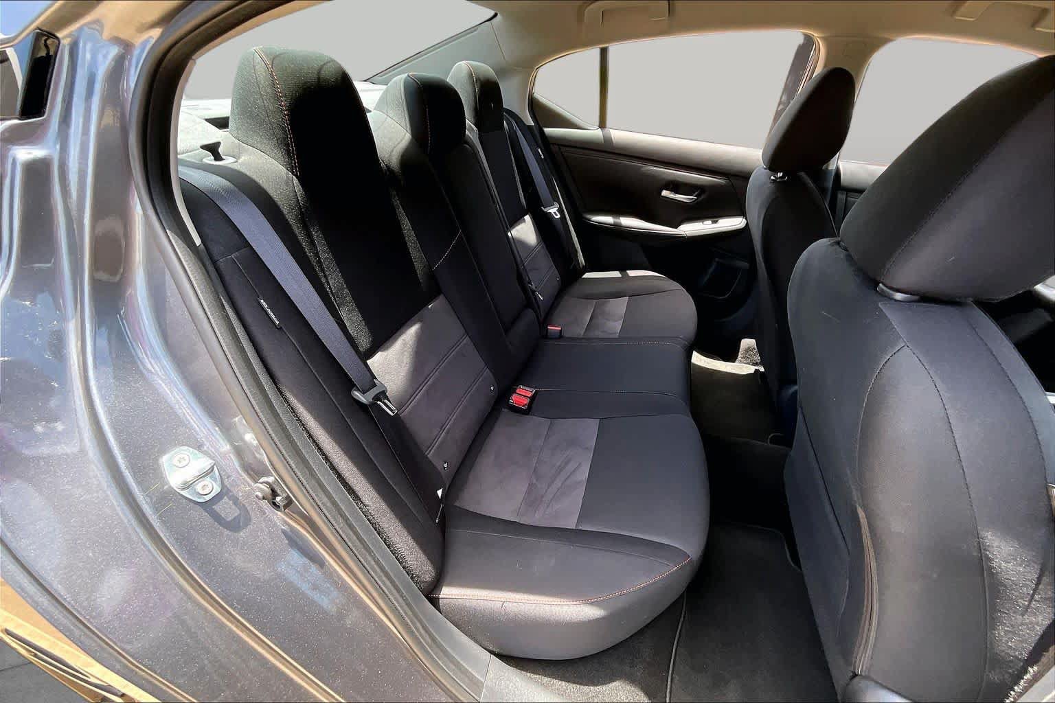 Certified 2025 Nissan Sentra SR FWD image 18