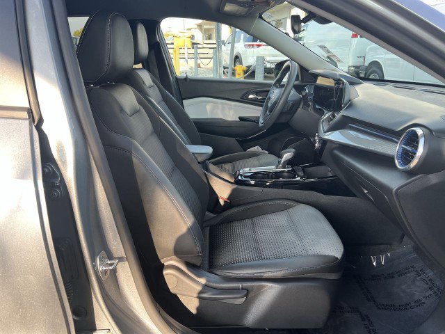 Used 2024 Chevrolet Trax LT image 27