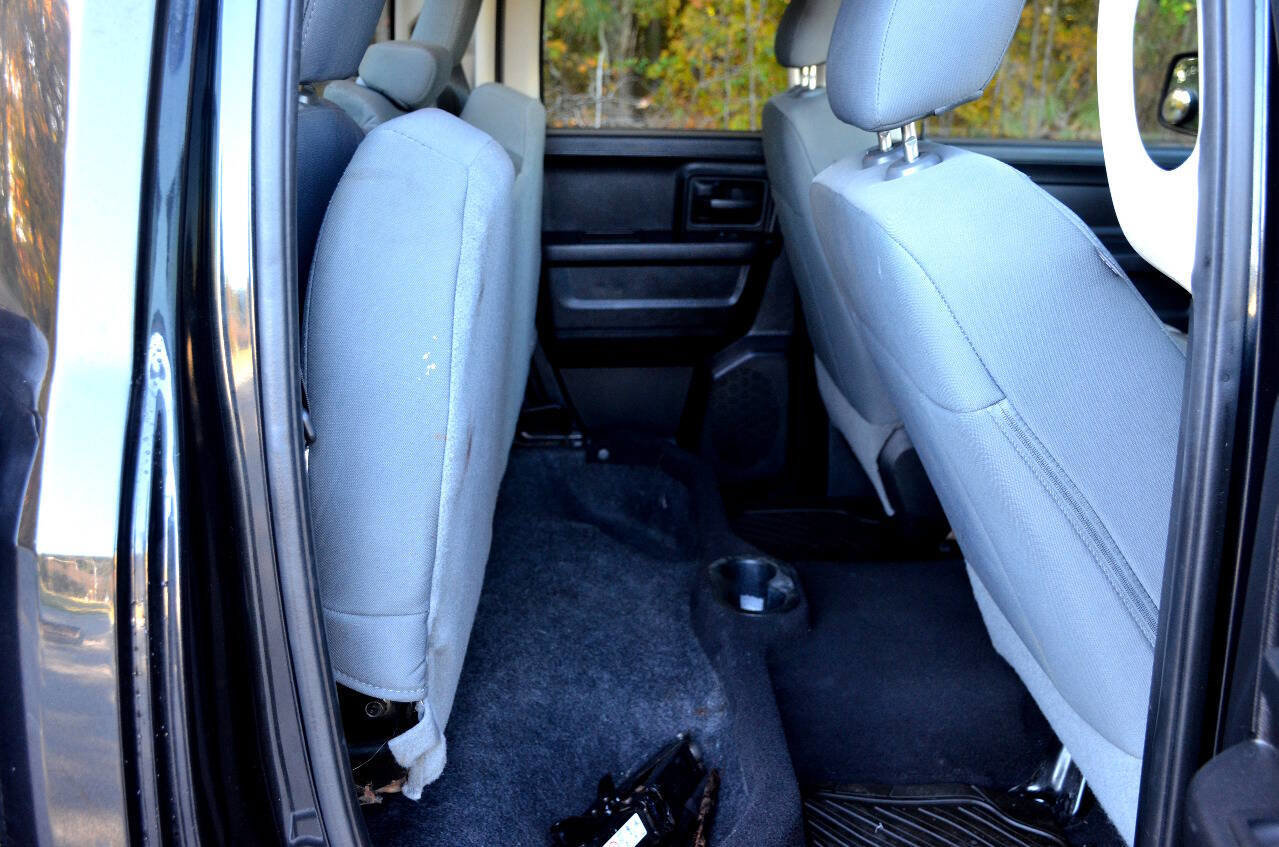 Used 2015 RAM 1500 Express w/ Black Ram 1500 Express Group image 13