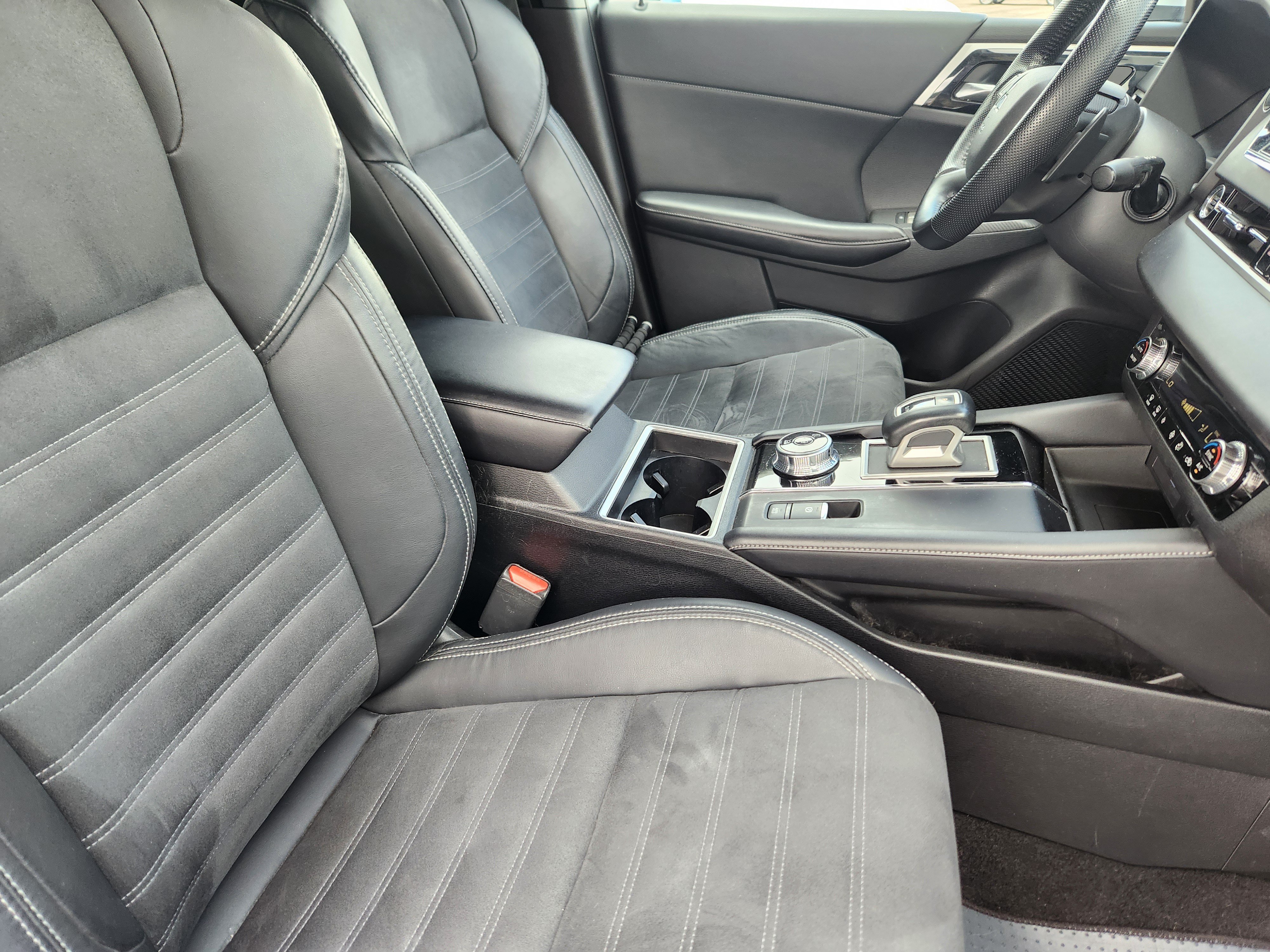 Used 2022 Mitsubishi Outlander SE AWD/4WD image 10