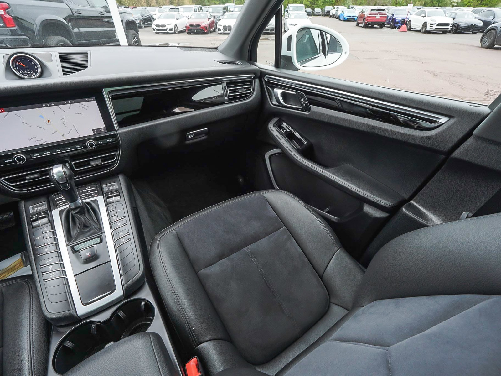 Used 2021 Porsche Macan S AWD/4WD image 49