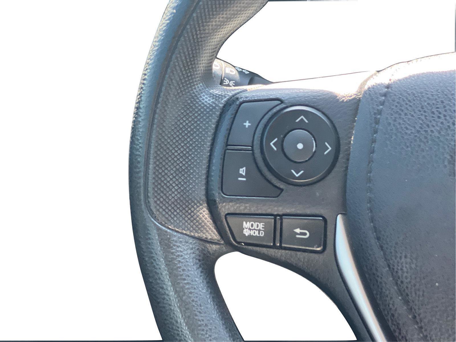 Used 2016 Toyota Corolla LE FWD image 16