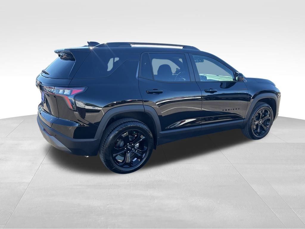 Used 2026 Chevrolet Equinox LT w/ Midnight Edition image 7