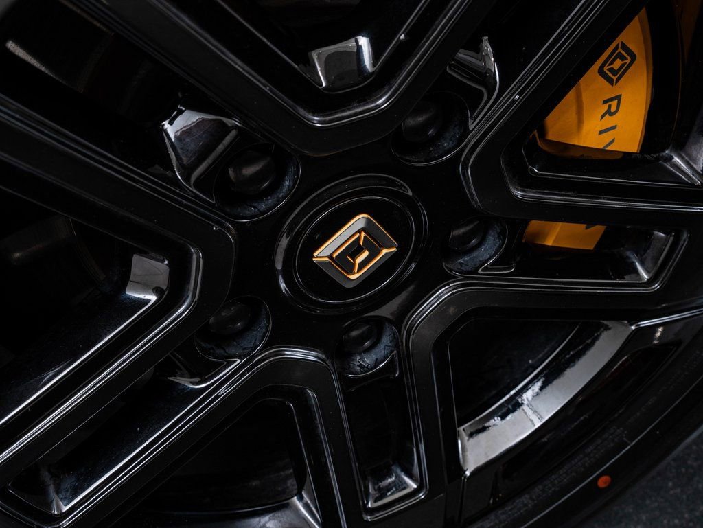 Used 2023 Rivian R1S Adventure image 8