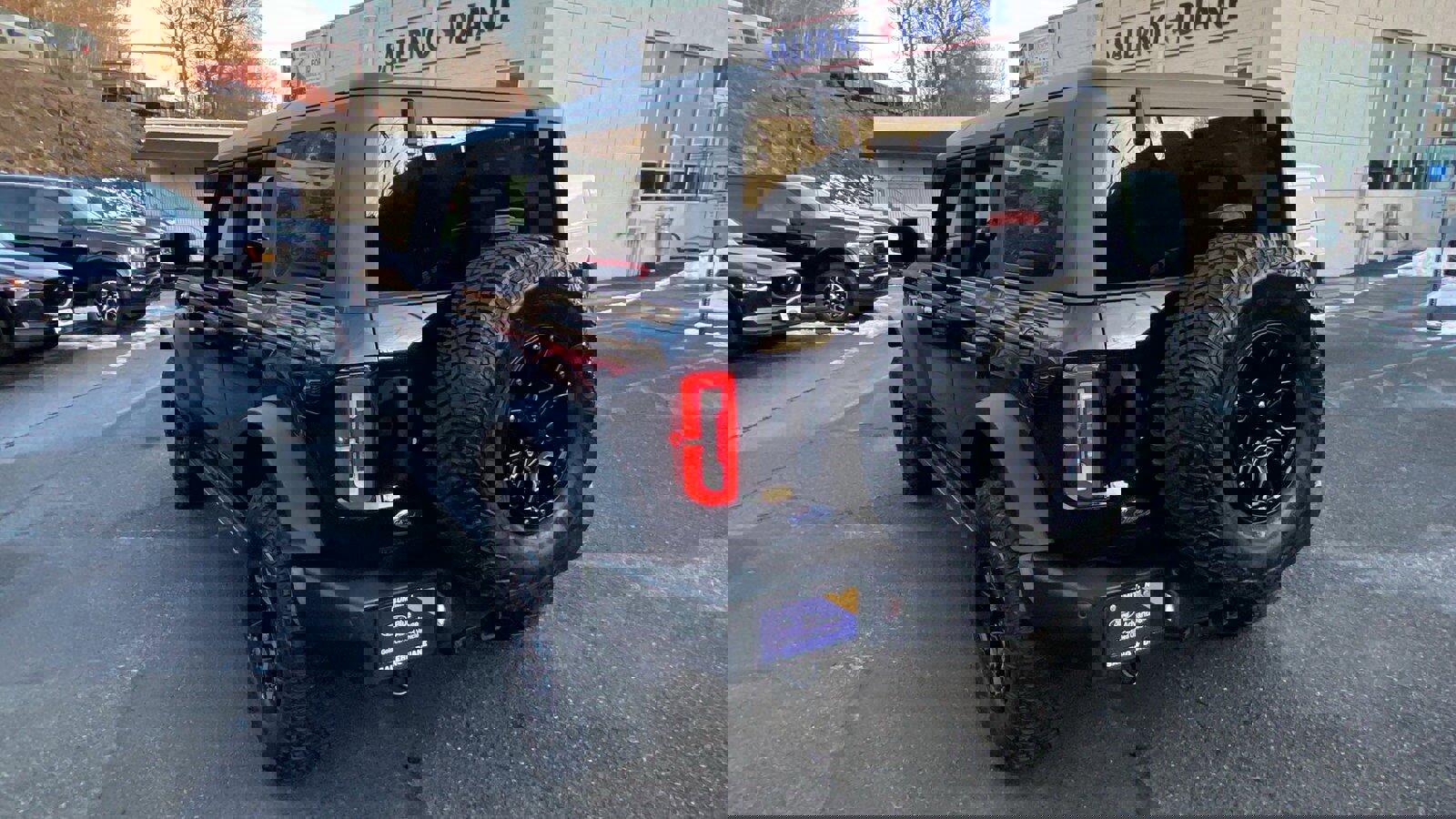 Used 2022 Ford Bronco Wildtrak image 23