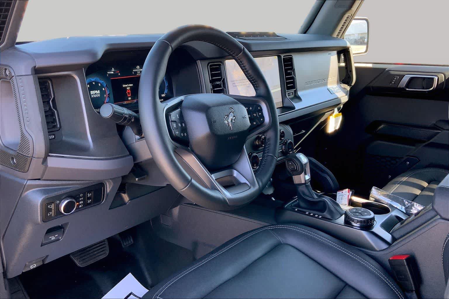 New 2025 Ford Bronco Badlands AWD/4WD image 8