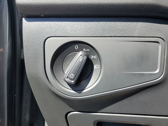 Certified 2023 Volkswagen Tiguan SE w/ Panoramic Sunroof Package image 28
