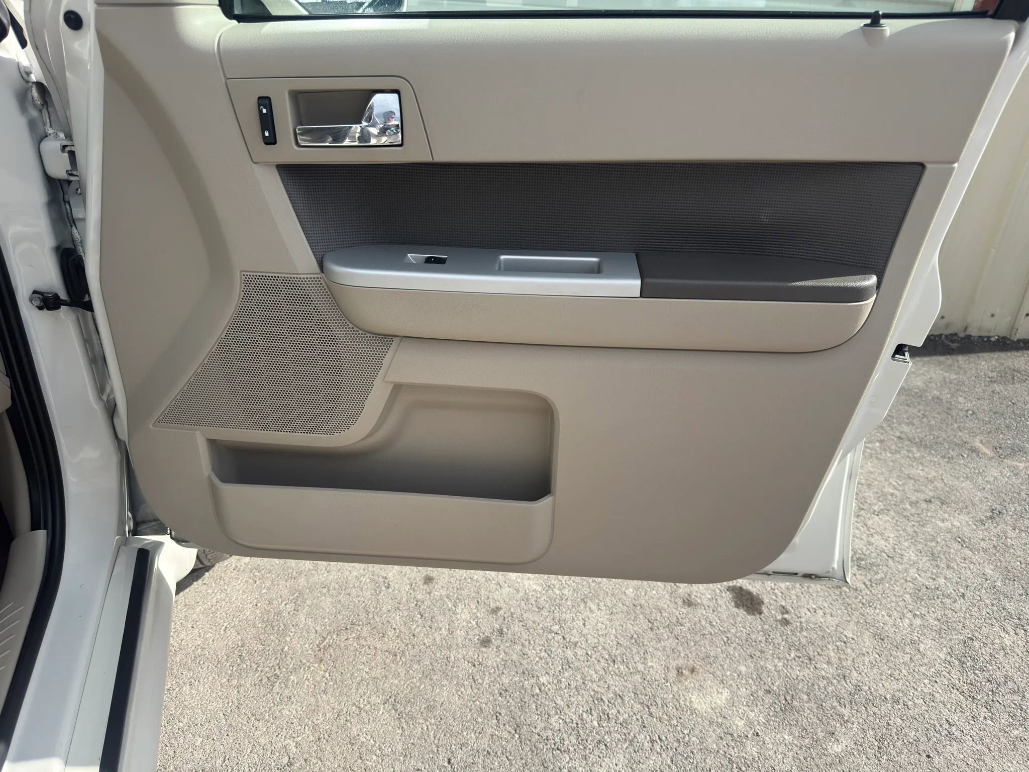 Used 2009 Mercury Mariner Premier FWD image 14